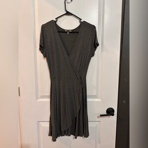 Rolla Costa gray short, sleeved wrap style dress women’s large